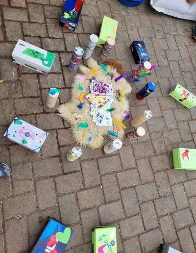 fröhliche Bastelrunde